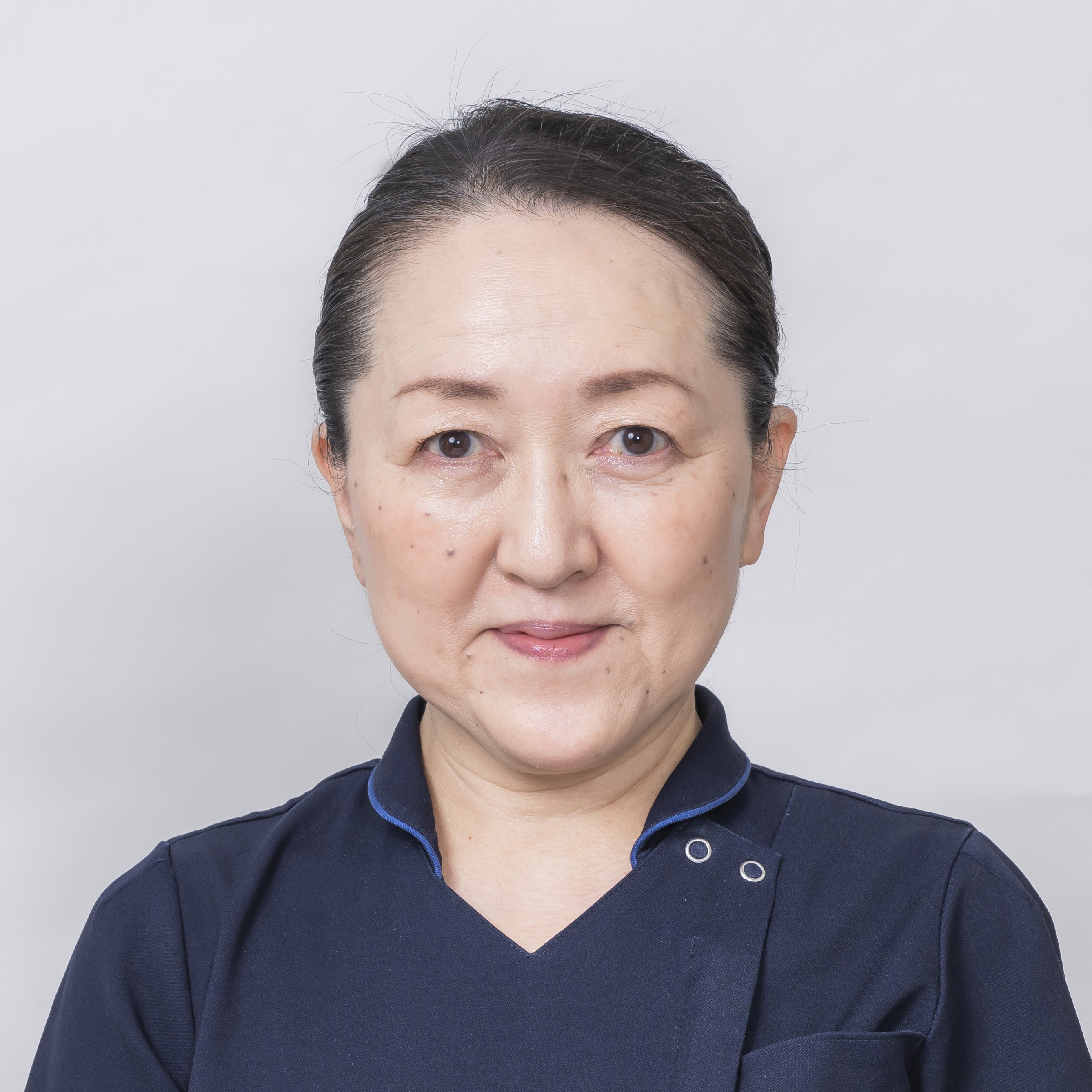 山本真由